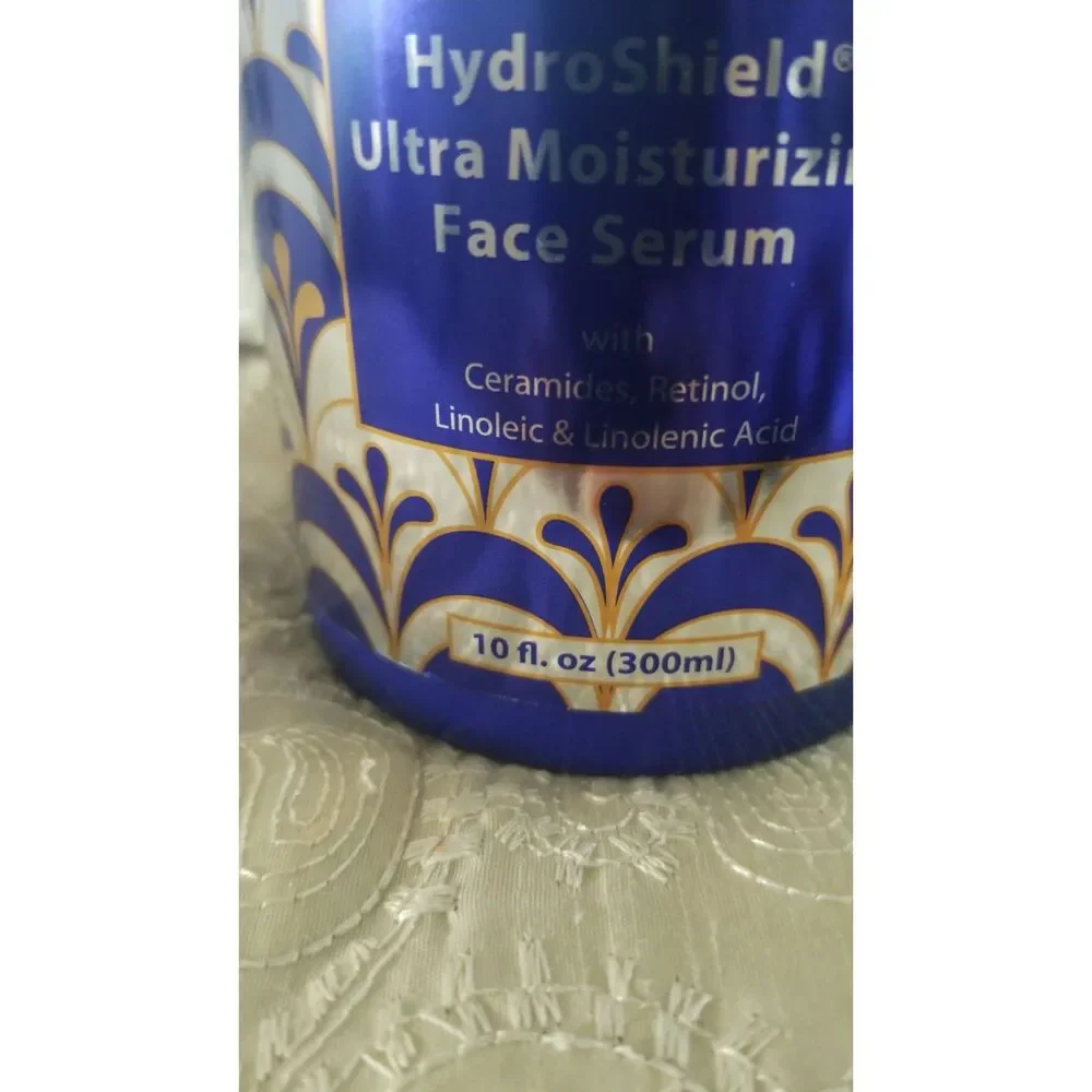 The Dr. Denese HydroShield Ultra Moisturizing Face Serum (Special Edition)